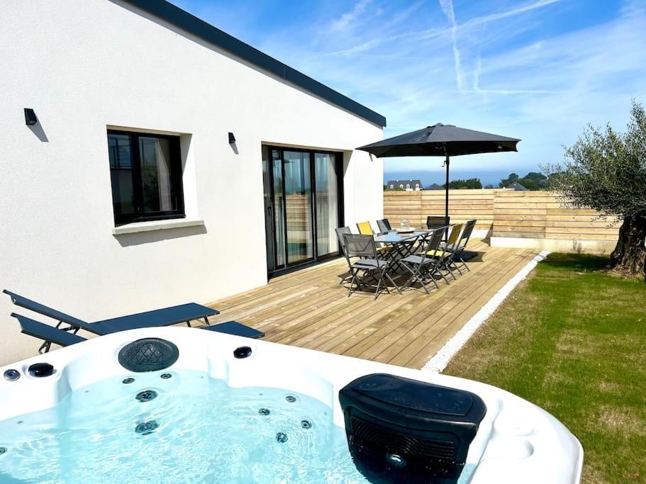 Molene Jacuzzi Et A 500 M Hébergement de vacances *